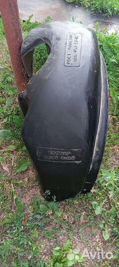 Продам подкрыльники на ваз Калина