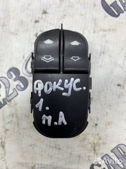 Блок управления стеклоподъемниками Ford Focus 1