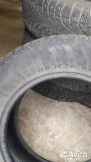 Pirelli Winter Carving Edge 215/65 R16 98T