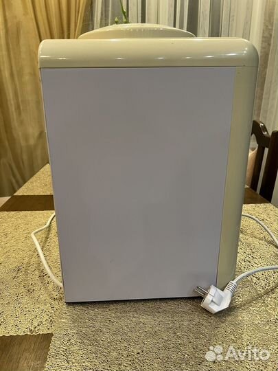 Кулер для воды с охлаждением и нагревом