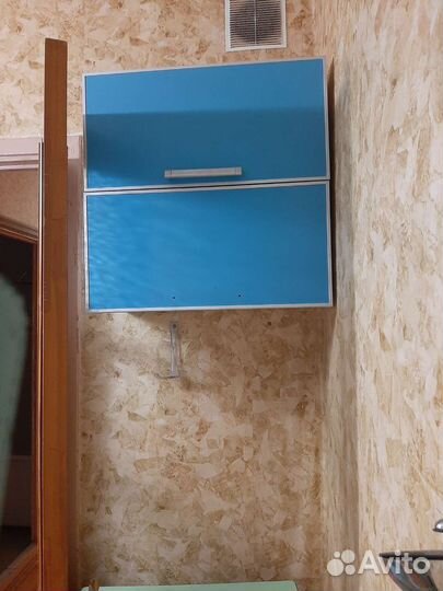 Бирюзовый кухонный гарнитур