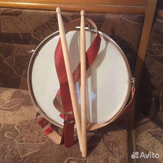 Барабан пионерский и горн пионерский