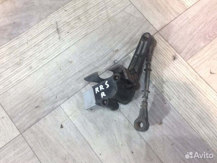 Датчик высоты кузова задний Land Rover Discovery 4