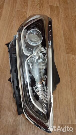 Фары (правая и левая) на Hyundai Sonata 7
