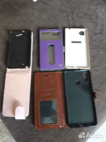 Чехлы на телефон