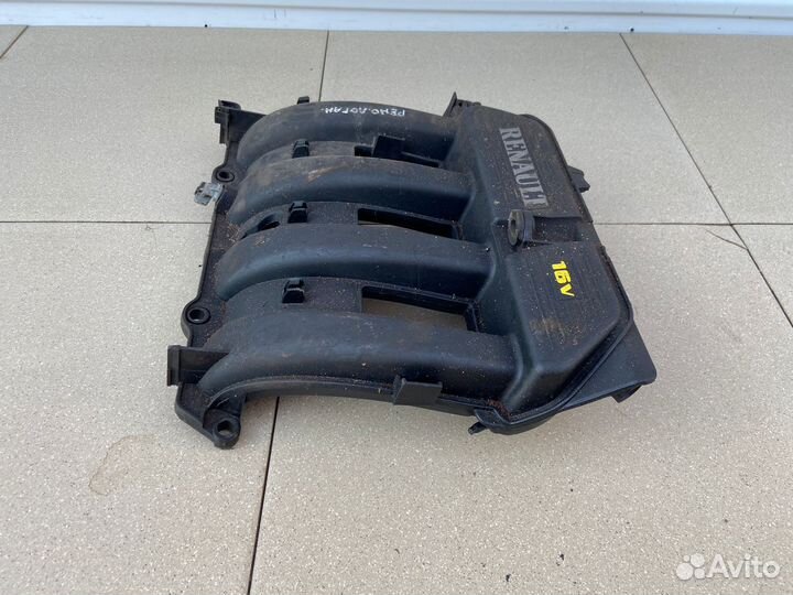 Впускной коллектор Renault Logan