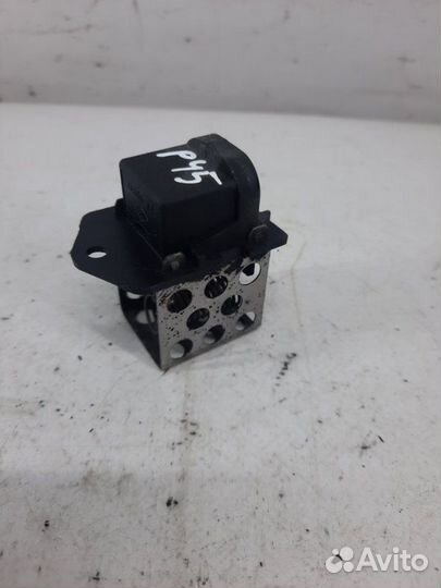 Сопротивление вентилятора охлаждения Nissan Note