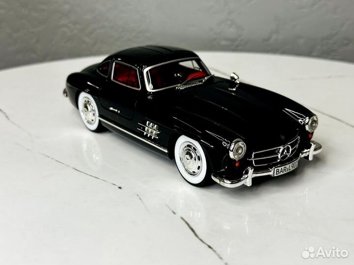 Модель автомобиля 1 24 Mercedes Benz 300SL черный