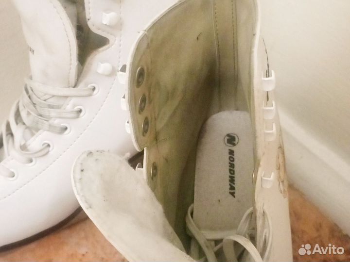 Коньки фигурные 41 размер