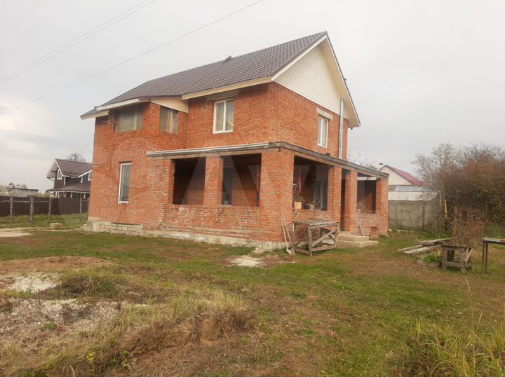 Дом 200 м² на участке 14 сот.