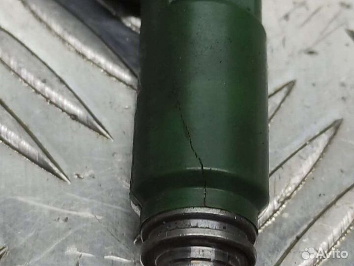 Форсунка Toyota Avensis 1 1.8 2001