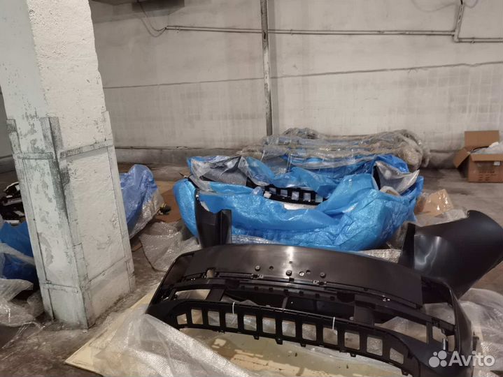 Передний бампер автомобиля(Li Xiang L7) X03-280300