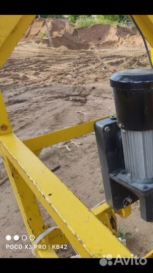 Фасадный подъемник.ZLP-630. Люлька строительная