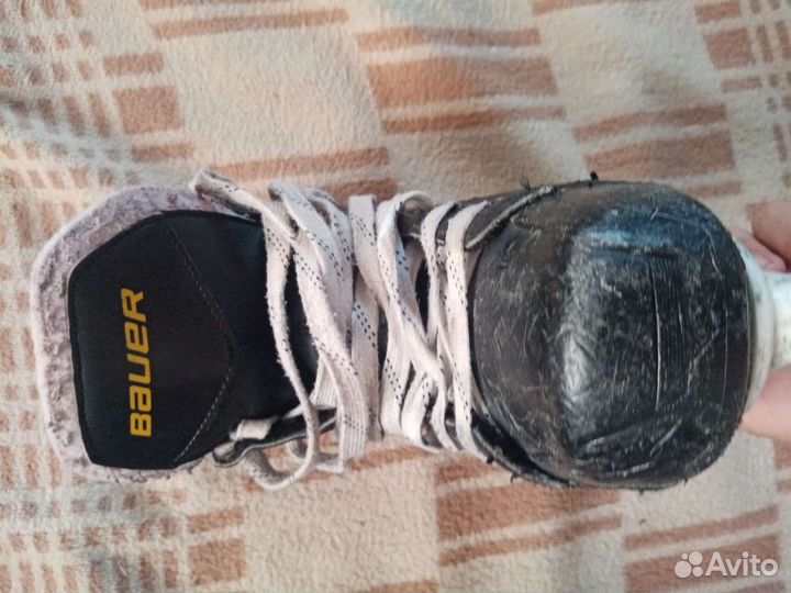 Хоккейные коньки bauer supreme S140