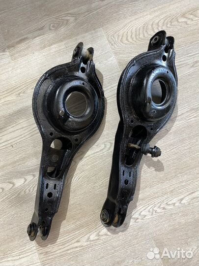 Рычаг висловидный Ford Focus 3/Mazda 3/6