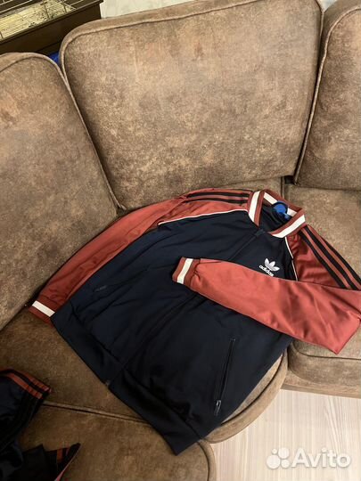 Спортивный костюм adidas