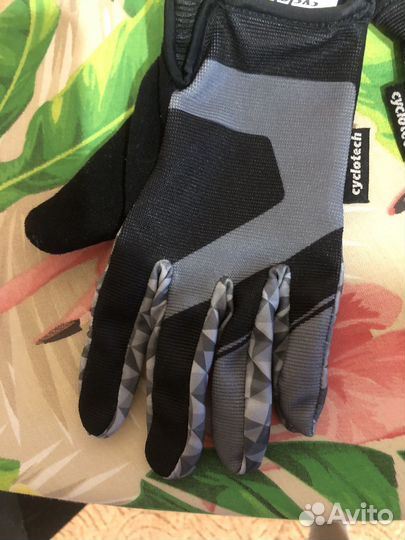 Перчатки для велосипеда