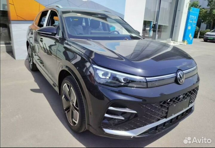 Volkswagen Tiguan L 2.0 AMT, 2024, 10 км