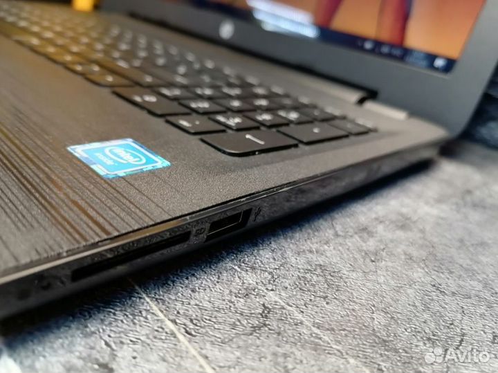 15.6 Ноутбук HP Pavilion TPN-C125 Intel(R) celeron