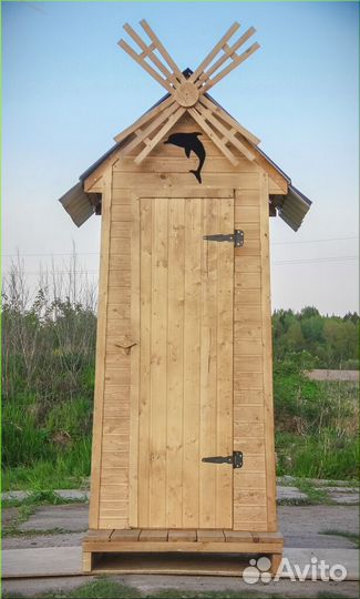 Уличный туалет с установкой