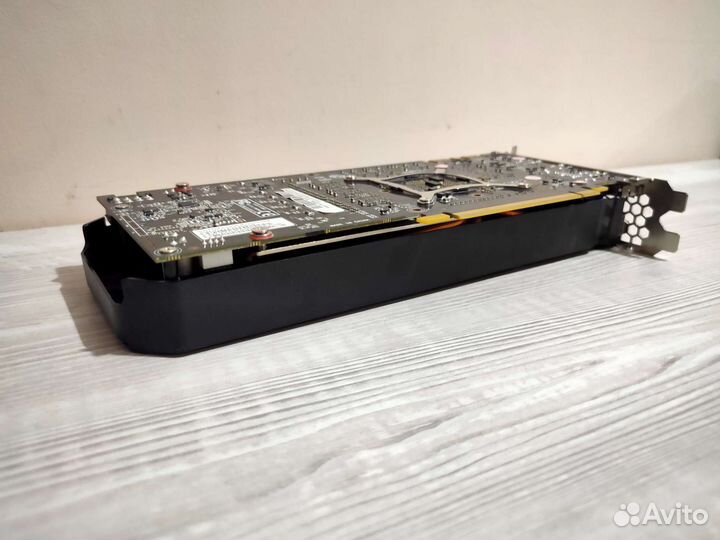 Видеокарта nVidia GeForce GTX1070 Ti