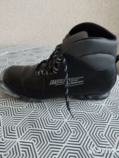 Лыжные ботинки motor
