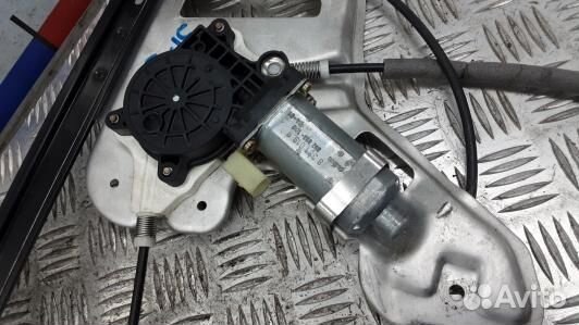 Стеклоподъемник передний левый land rover range ro