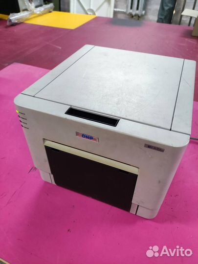 Принитер DNP DS-RX1 в кофре для перевозки