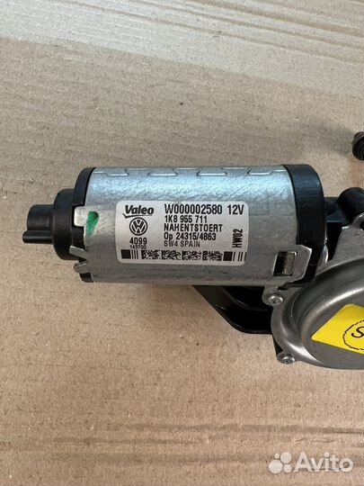 Моторчик стеклоочистителя задний VW Scirocco