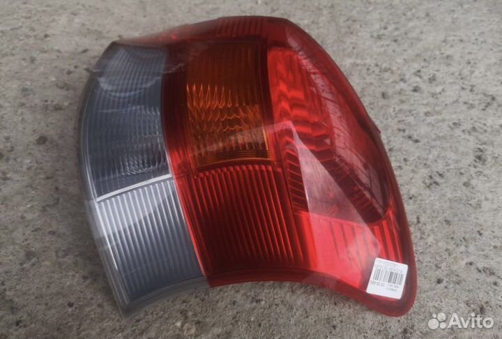 Стоп правый toyota vitz ksp90