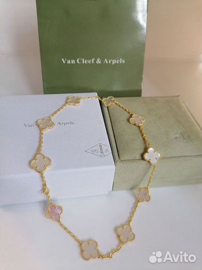 Колье, цепочка, браслет, серьги в образе Van Cleef