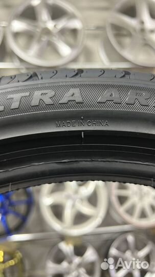 Arivo Ultra ARZ5 275/35 R19 100Y