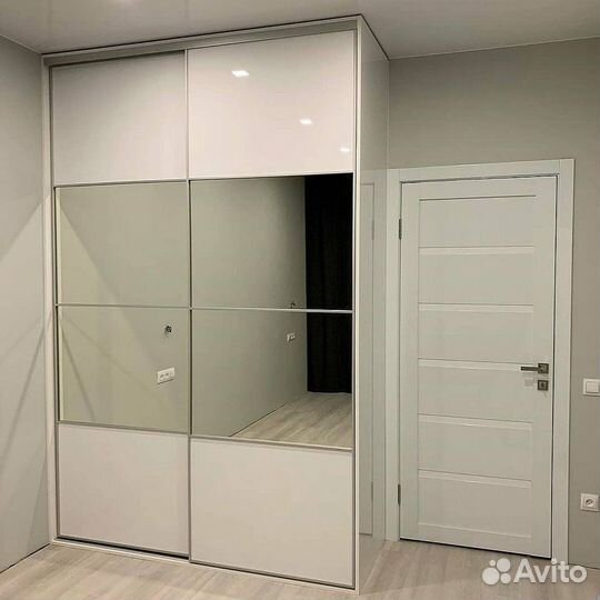 Шкафчик для ванной