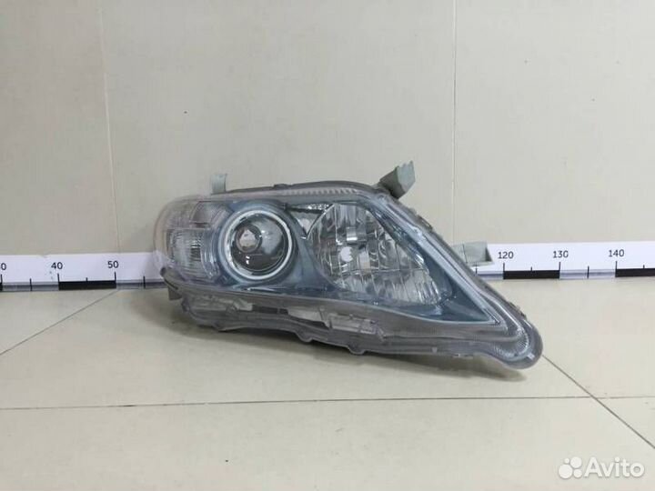 Фара правая Toyota Camry