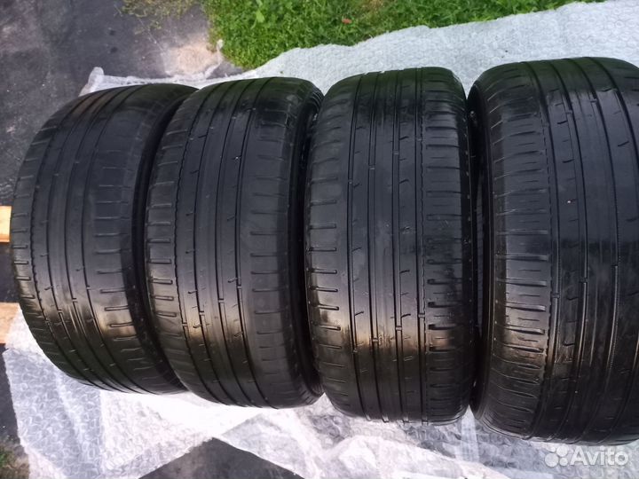 Nokian Tyres Hakka Blue 2 215/55 R16 97W