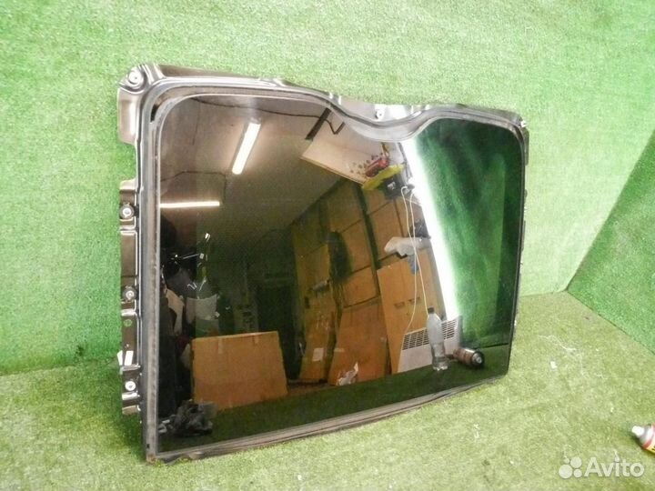 Стекло панорамной крыши BMW 7-Series