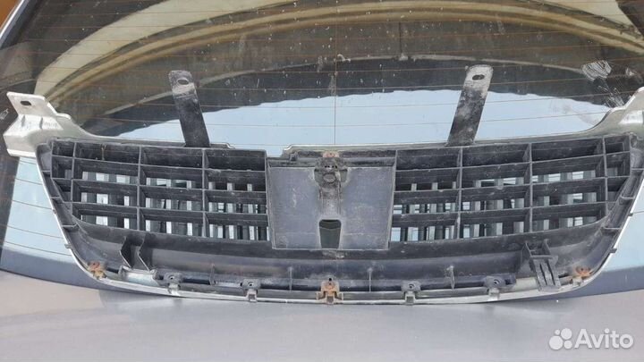 Решетка радиатора nissan bluebird sylphy