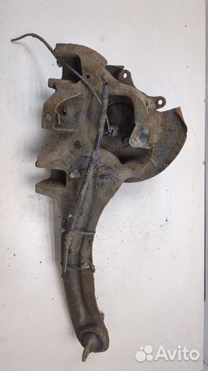 Ступица (кулак, цапфа) левая задняя Mazda 5 (CR)