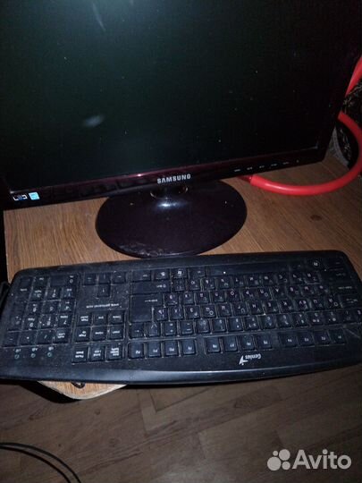 Монитор Samsung