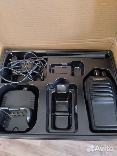 Рация Racio R700