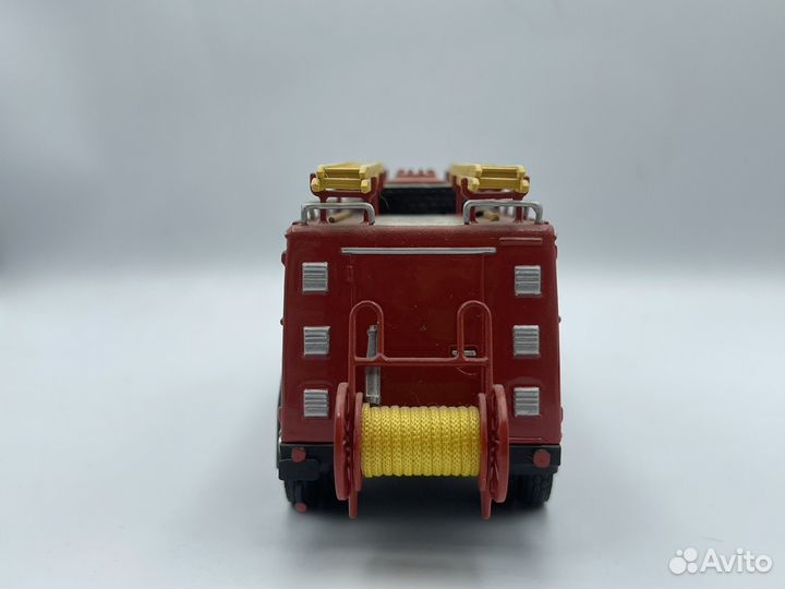 Mercedes-Benz - LF 338 Fire Engine