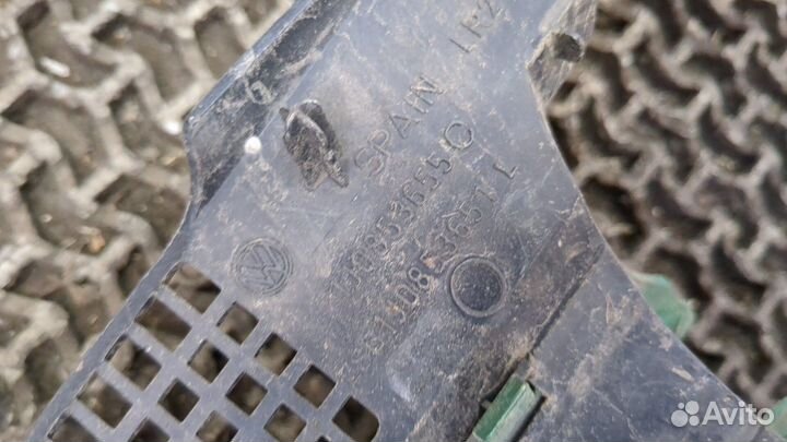 Решетка радиатора Volkswagen Golf 4, 2001