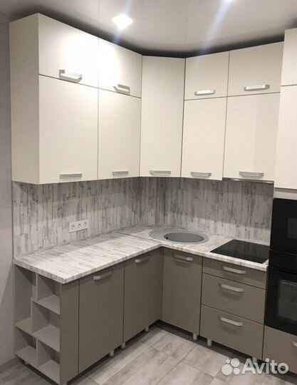 Угловая кухня на заказ