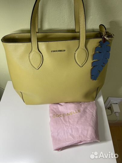 Сумка coccinelle новая