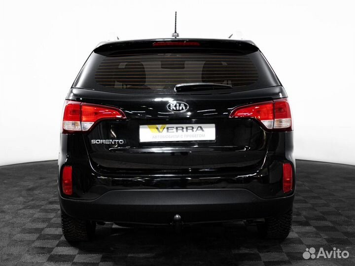 Kia Sorento 2.4 AT, 2018, 211 301 км