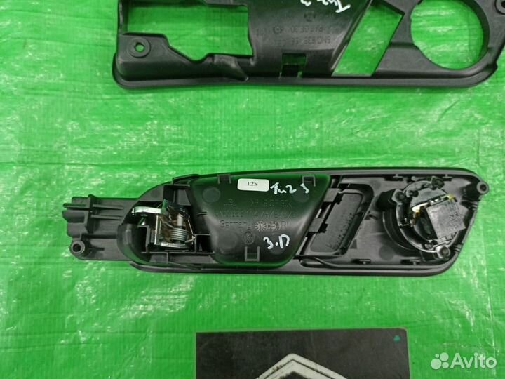 Ручка двери внутренняя прав. зад. Volkswagen Tigua