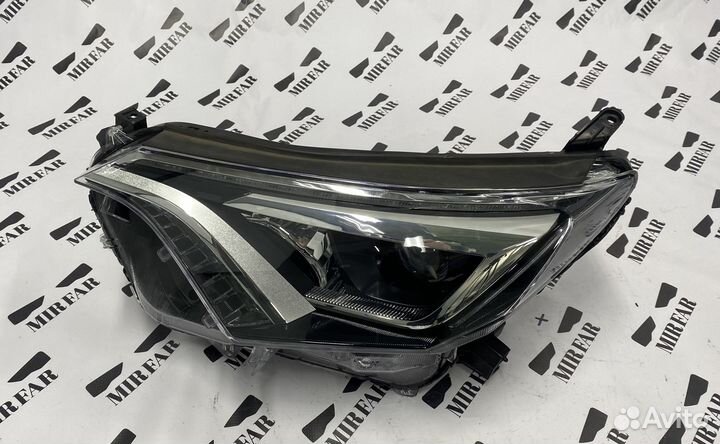 Фара левая Toyota RAV4 CA40 2015-2019 Рестайлинг LED