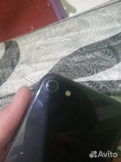 Телефон iPhone 8 64 gb