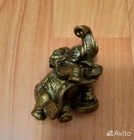 Статуэтка слон