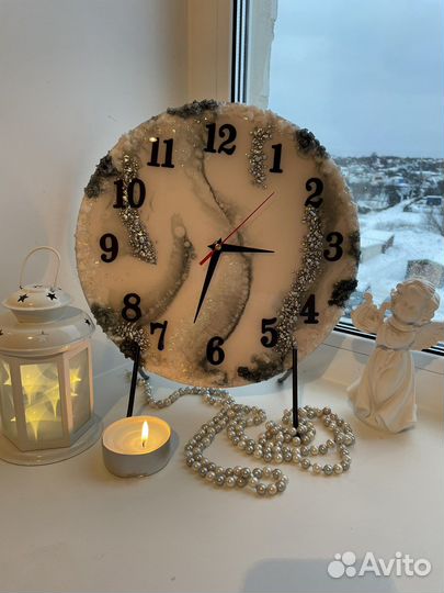 Часы из эпоксидной смолы